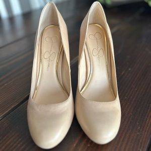 Jessica Simpson Pumps